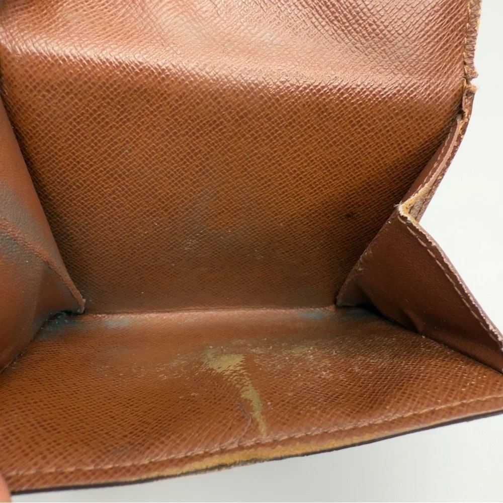 Louis Vuitton Elise Brown Monogram Wallet Tri-Fold | Unisex | Pre-Owned |